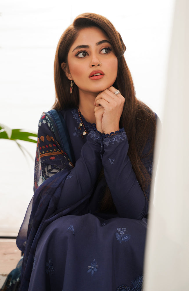 SERAN-3PC DHANAK EMBROIDERED SHIRT WITH COURTRAI WOOL PRINTED SHAWL & TROUSER-W.J-1497
