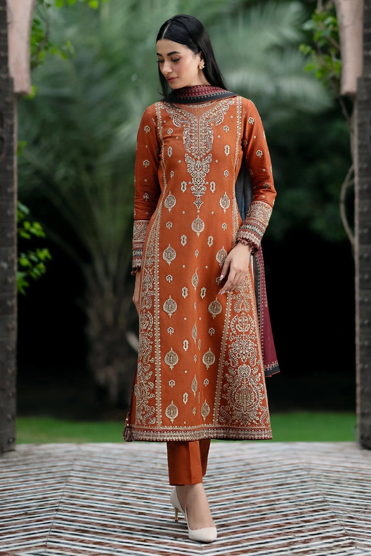 JAZMIN-3PC DHANAK EMBROIDERED SHIRT WITH COURTRAI PRINTED SHAWL AND TROUSER-W.J-1499