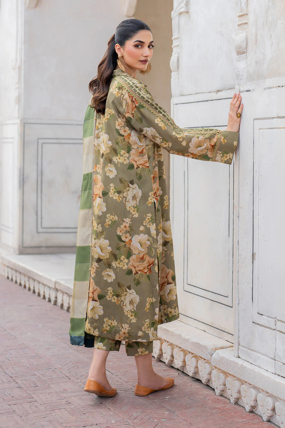 BAROUQE-3PC KARANDI PRINTED SHIRT WITH KARANDI PRINTED DUPATTA AND TROUSER-W.J-1136