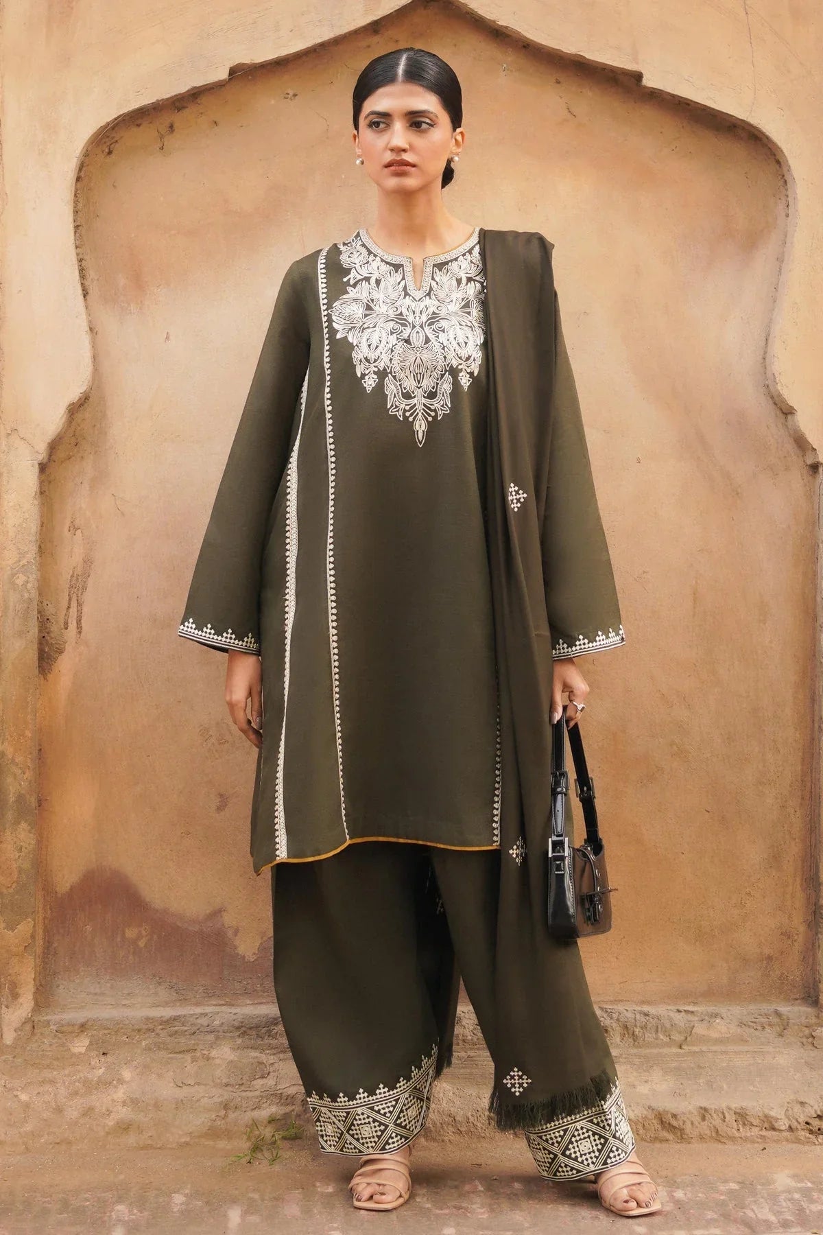 ZARA SHAH JAHAN - 3PC DHANAK EMBROIDERED SHIRT WITH DHANAK EMBROIDERED SHAWL-W.J-1157
