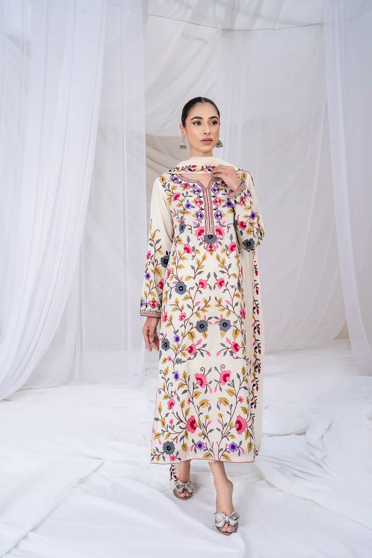 SAPPHIRE-3PC DHANAK EMBROIDERED SHIRT WITH BAMBER CHIFFON EMBROIDERED DUPATTA & TROUSER-W.J-1991