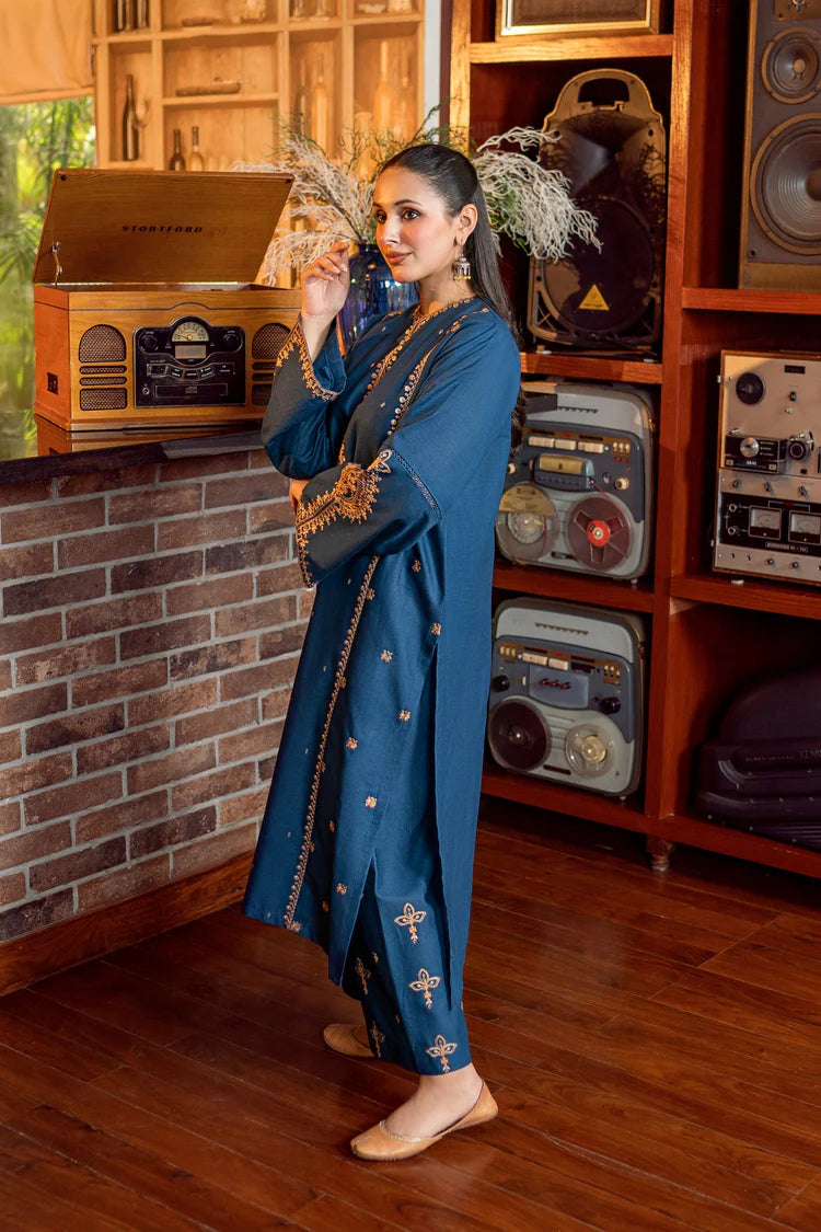 URGE-2PC DHANAK EMBROIDERED SHIRT AND EMBROIDRED SLEEVES-W.J-2032