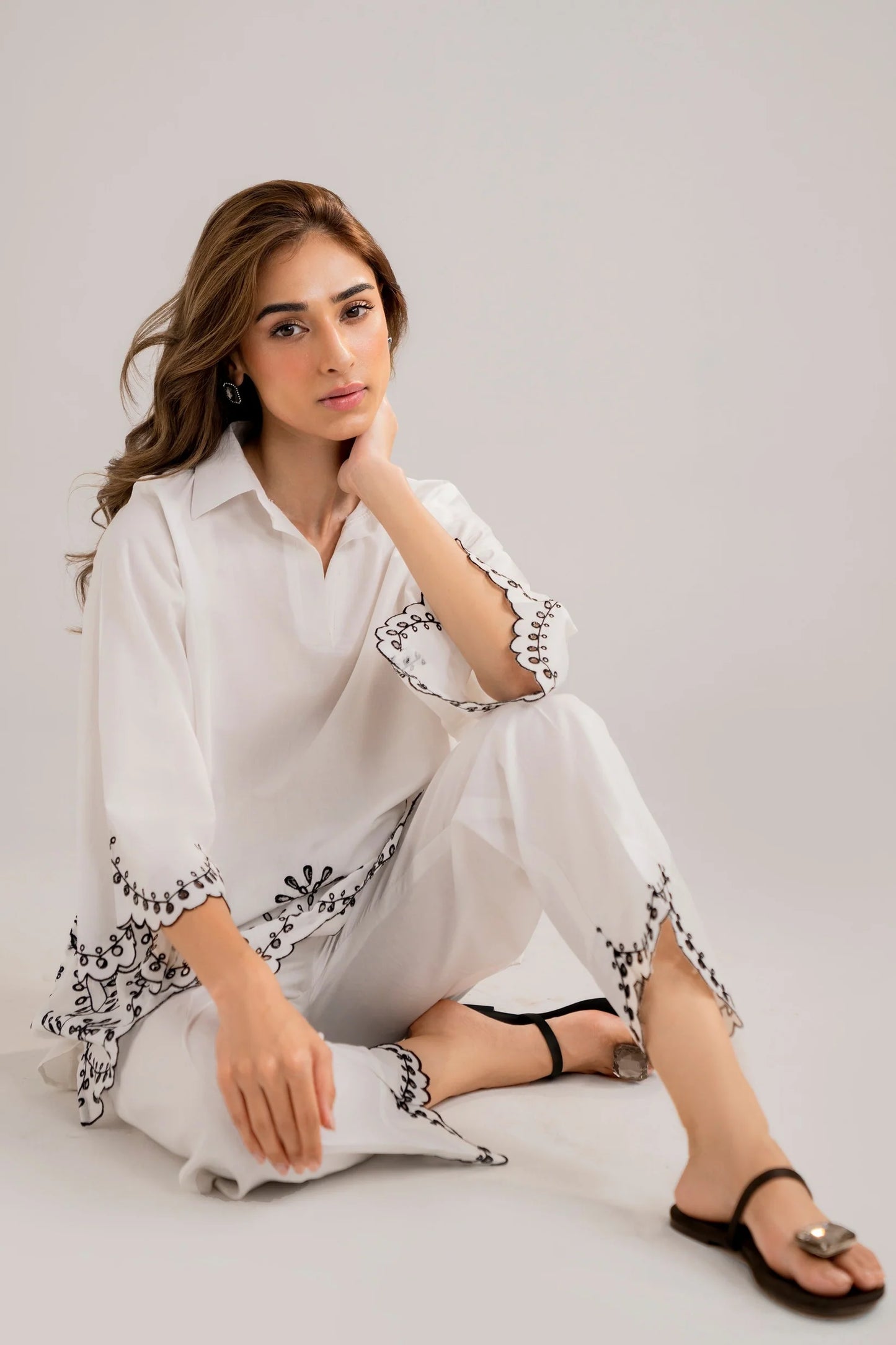 HANA-2PC DHANAK EMBROIDERED SHIRT WITH DHANAK EMBROIDERED TROUSER-W.J-1097