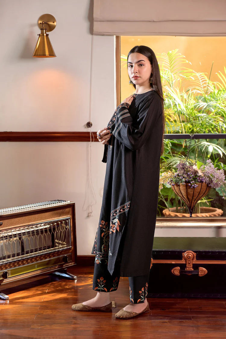 URGE-2PC DHANAK EMBROIDERED SHIRT AND EMBROIDRED TROUSER-W.J-2031