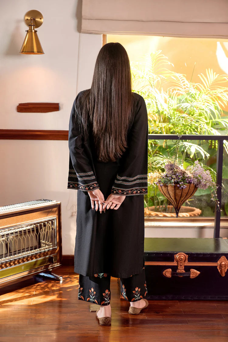 URGE-2PC DHANAK EMBROIDERED SHIRT AND EMBROIDRED TROUSER-W.J-2031
