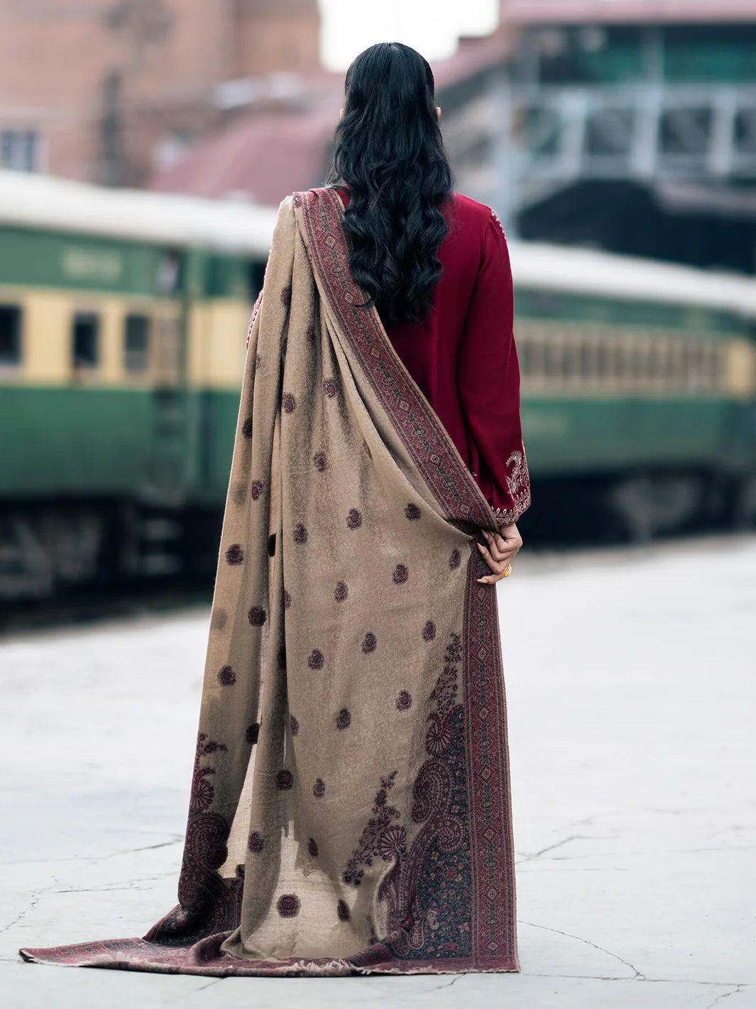 IZEL-3PC DHANAK EMBROIDERED SHIRT WITH COUTRAI PRINTED SHAWL AND TROUSER-W.J-1035