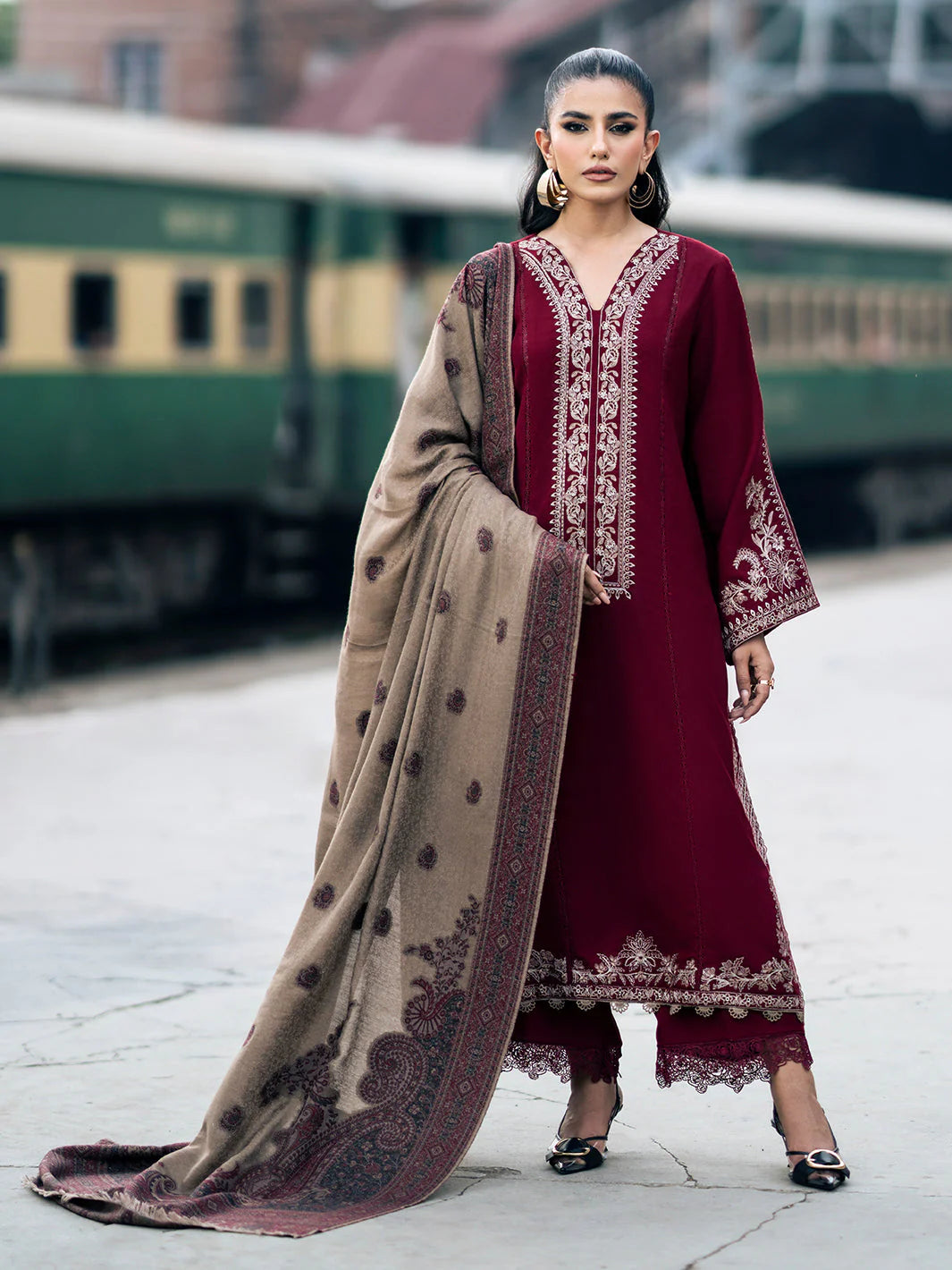 IZEL-3PC DHANAK EMBROIDERED SHIRT WITH COUTRAI PRINTED SHAWL AND TROUSER-W.J-1035