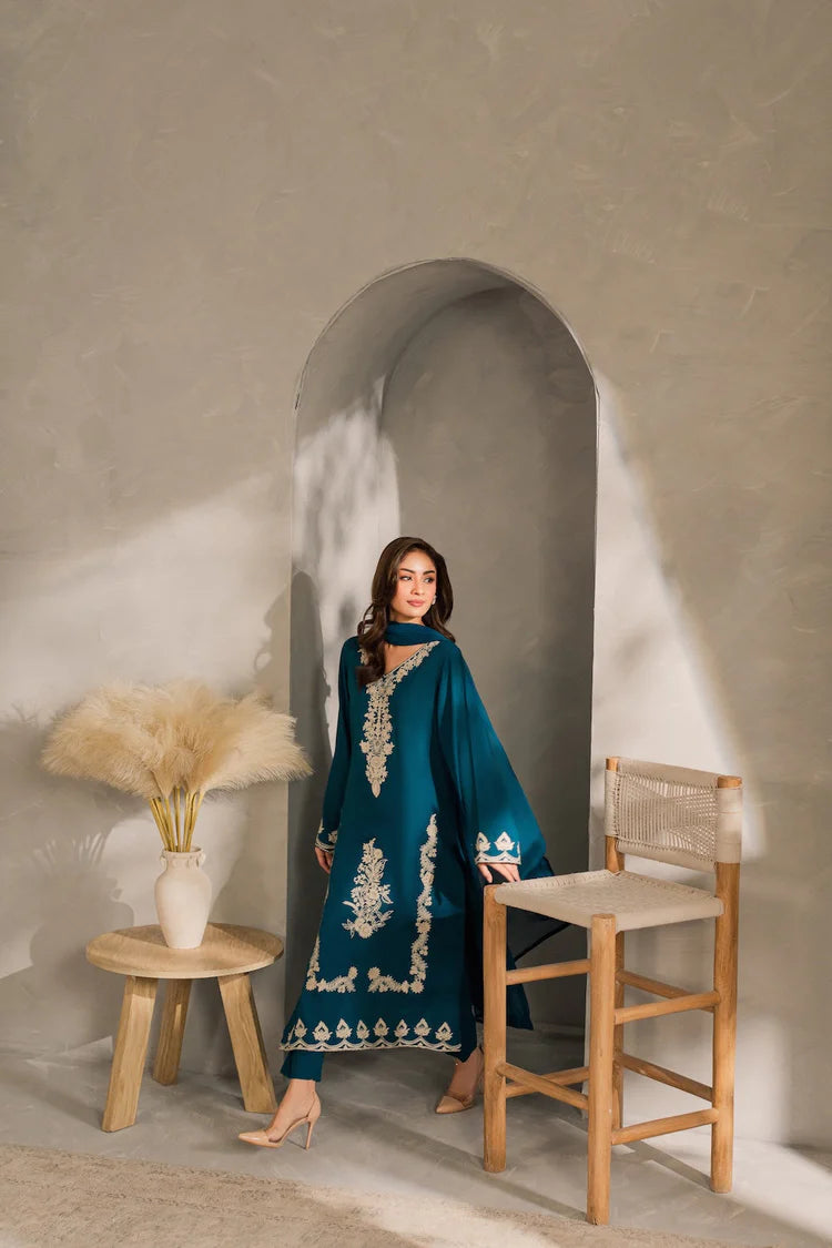 VINTAGE-3PC DHANAK EMBROIDERED SHIRT WITH BAMBER CHIFFON DUPATTA AND TROUSER-W.J-1980