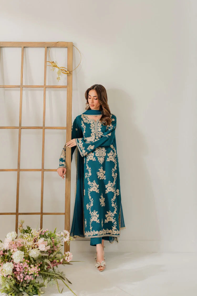 BAROQUE-3PC KHADDAR PRINTED SHIRT WITH KHADDAR PRINT DUPATTA AND PRINT TROUSER-W.J-1977