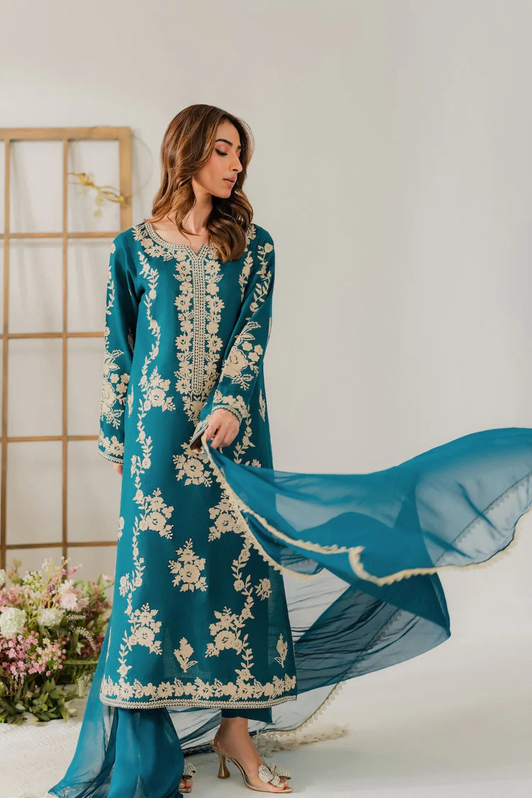 BAROQUE-3PC KHADDAR PRINTED SHIRT WITH KHADDAR PRINT DUPATTA AND PRINT TROUSER-W.J-1977