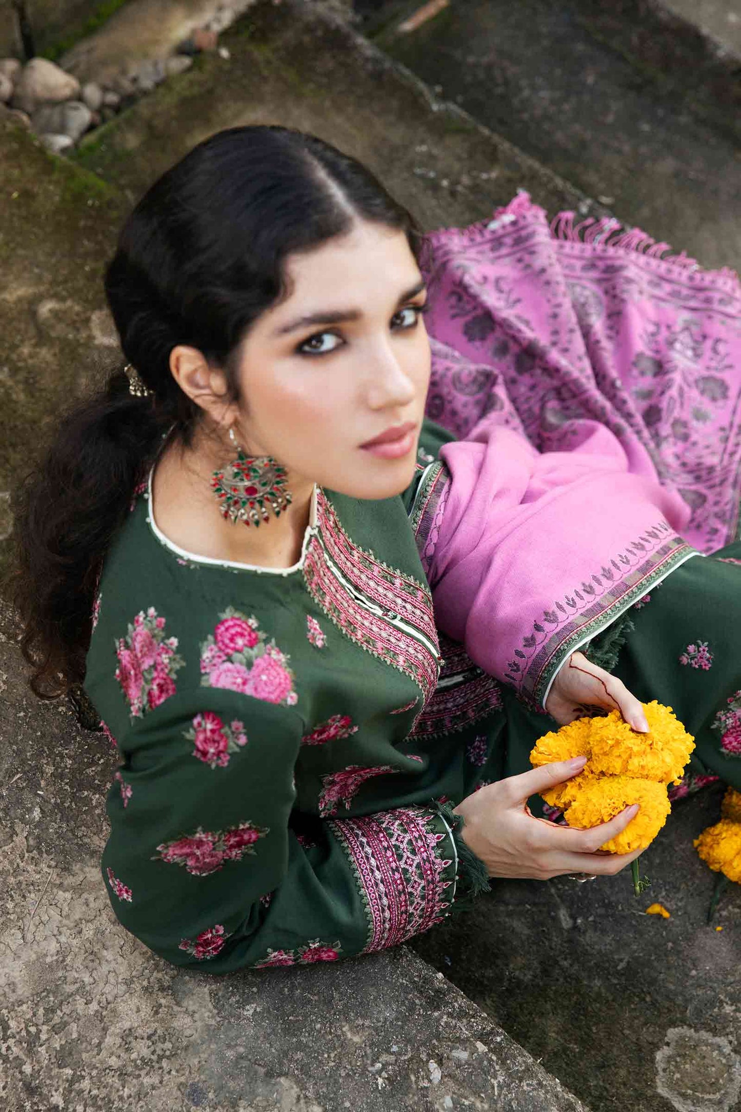 ZARA SHAH JAHAN-3PC KHADDAR EMBROIDERD SHIRT WITH COUTRAI PRINTED SHAWL AND EMB TROUSER-W.J-1225