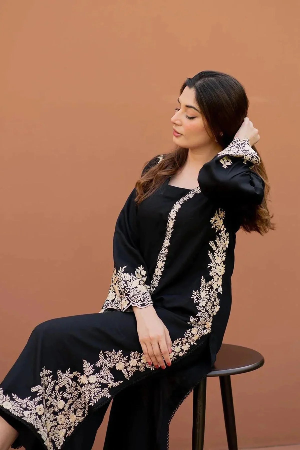 LAJWANTI-2PC DHANAK EMBROIDERED SHIRT WITH DHANAK EMBROIDERED SLEEVES-W.J-1070