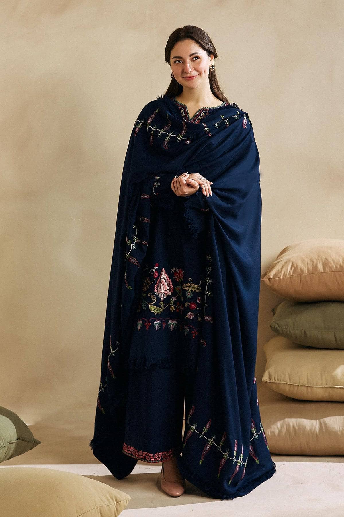 ZARA SHAH JAHAN-3PC DHANAK EMBROIDERED SHIRT WITH DHANAK EMBROIDERED SHAWL AND EMB TROUSER-W.J-1047