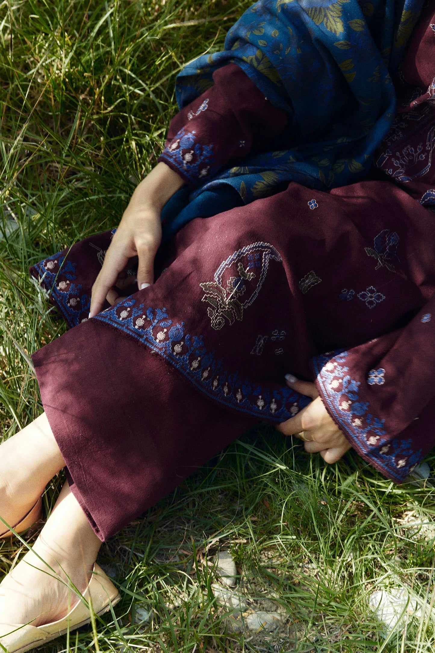 ZARA SHAH JAHAN-3PC DHANAK EMBROIDERED SHIRT WITH COURTRAI WOOL PRINTED SHAWL AND TROUSER-W.J-1022