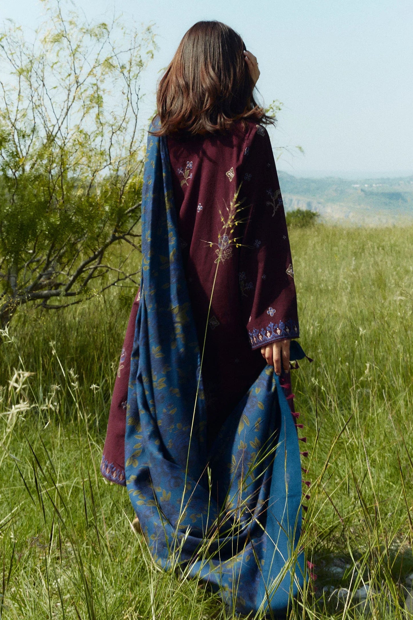 ZARA SHAH JAHAN-3PC DHANAK EMBROIDERED SHIRT WITH COURTRAI WOOL PRINTED SHAWL AND TROUSER-W.J-1022