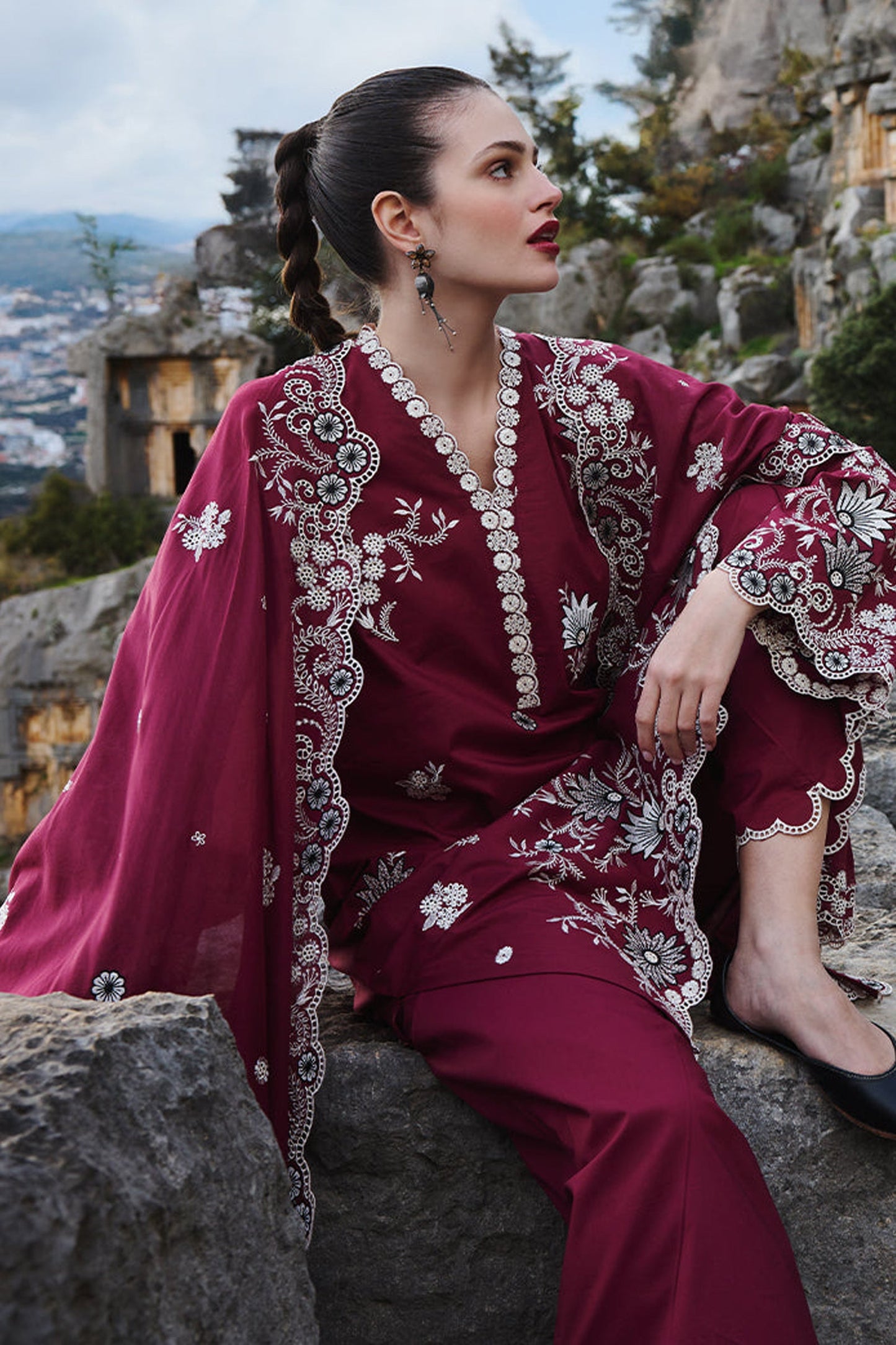 IMAGE-3PC LAWN EMBROIDERED SHIRT WITH MONARK EMBROIDERED DUAPATTA AND TROUSER-W.J-1671