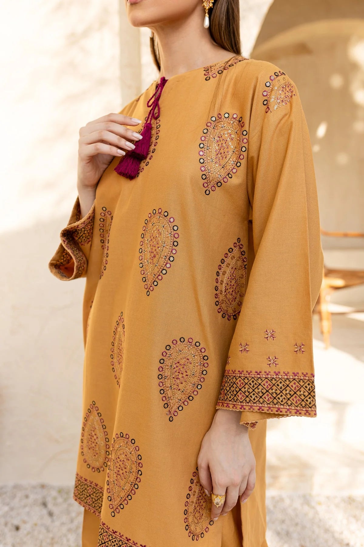 BATIK-2PC DHANAK EMBROIDRED SHIRT WITH AND EMBROIDRED TROUSER-W.J-1067