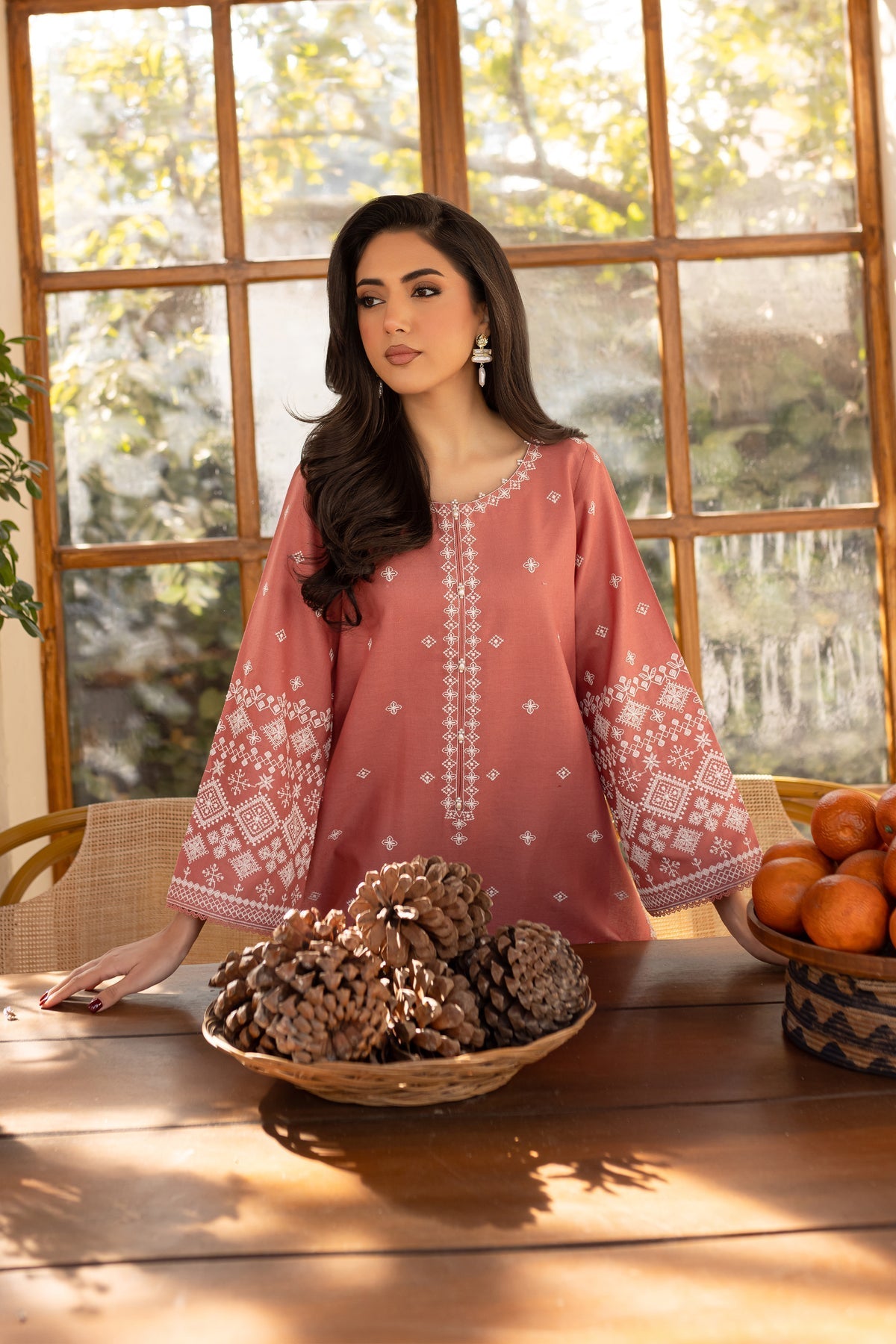 BATIK-2PC LAWN EMBROIDRED SHIRT WITH LAWN EMBROIDRED SLEEVES-W.J-1488