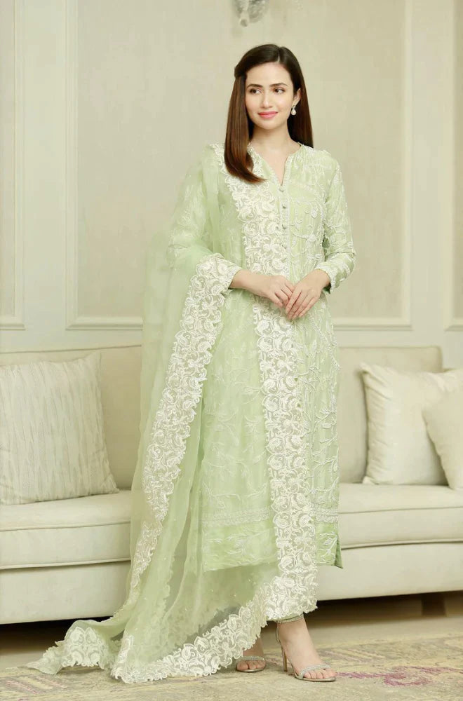 BAREEZE- 3PC LAWN EMBROIDERED SHIRT WITH ORGANZA EMBROIDERED DUPATTA & TROUSER-W.J-1558