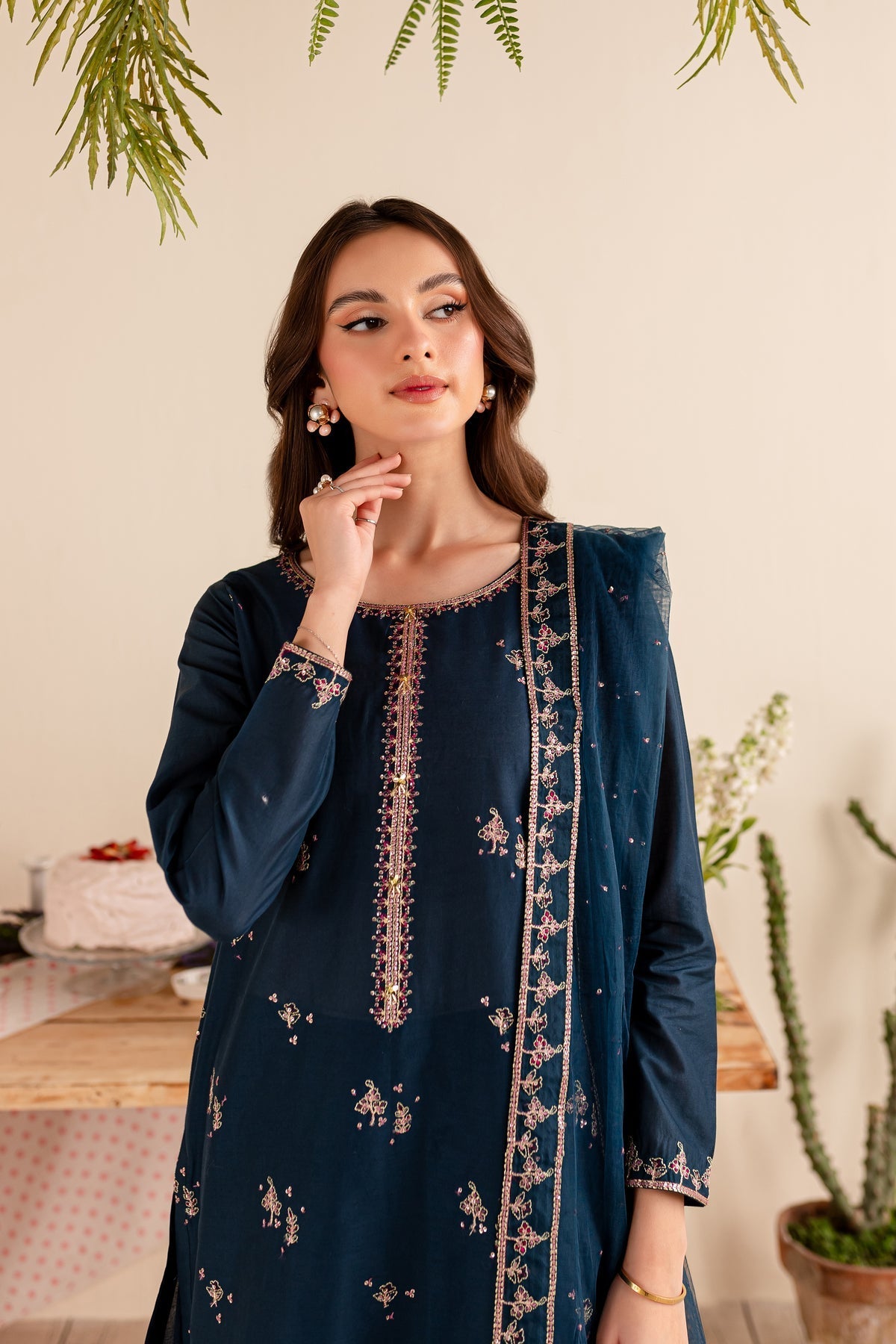 BATIK-3PC LAWN EMBROIDERED SHIRT BAMBER CHIFFON EMBROIDERED DUPATTA AND EMB TROUSER-W.J-1622