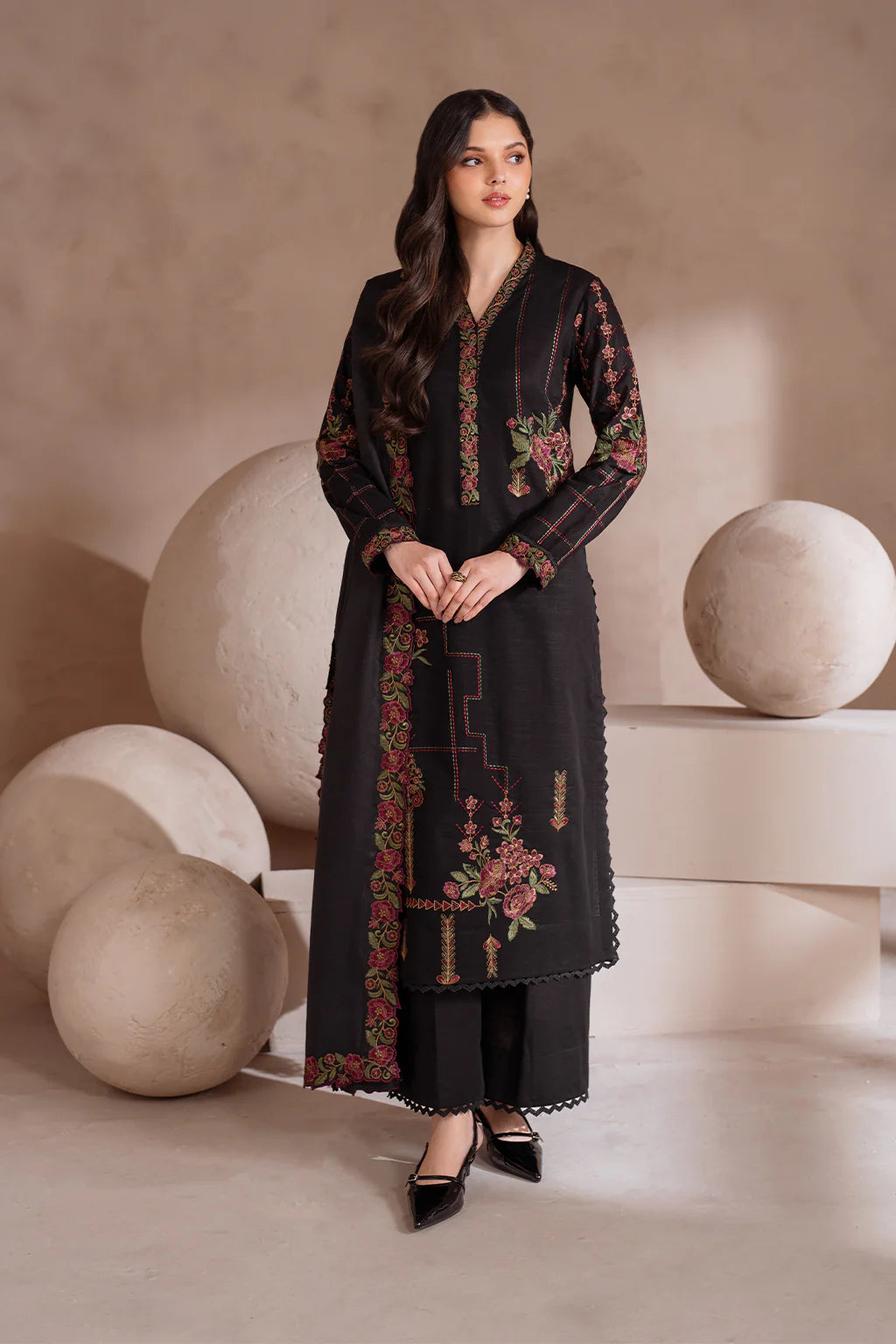 IZNIK-3PC LAWN EMBROIDERED SHIRT WITH CHIFFON EMBROIDERED DUPATTA & TROUSER -W.J-1534