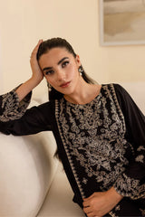 BATIK-3PC DHANAK EMBROIDERED SHIRT WITH CHIFFON EMBROIDERED DUPATTA & EMB TROUSER-WJ-4193