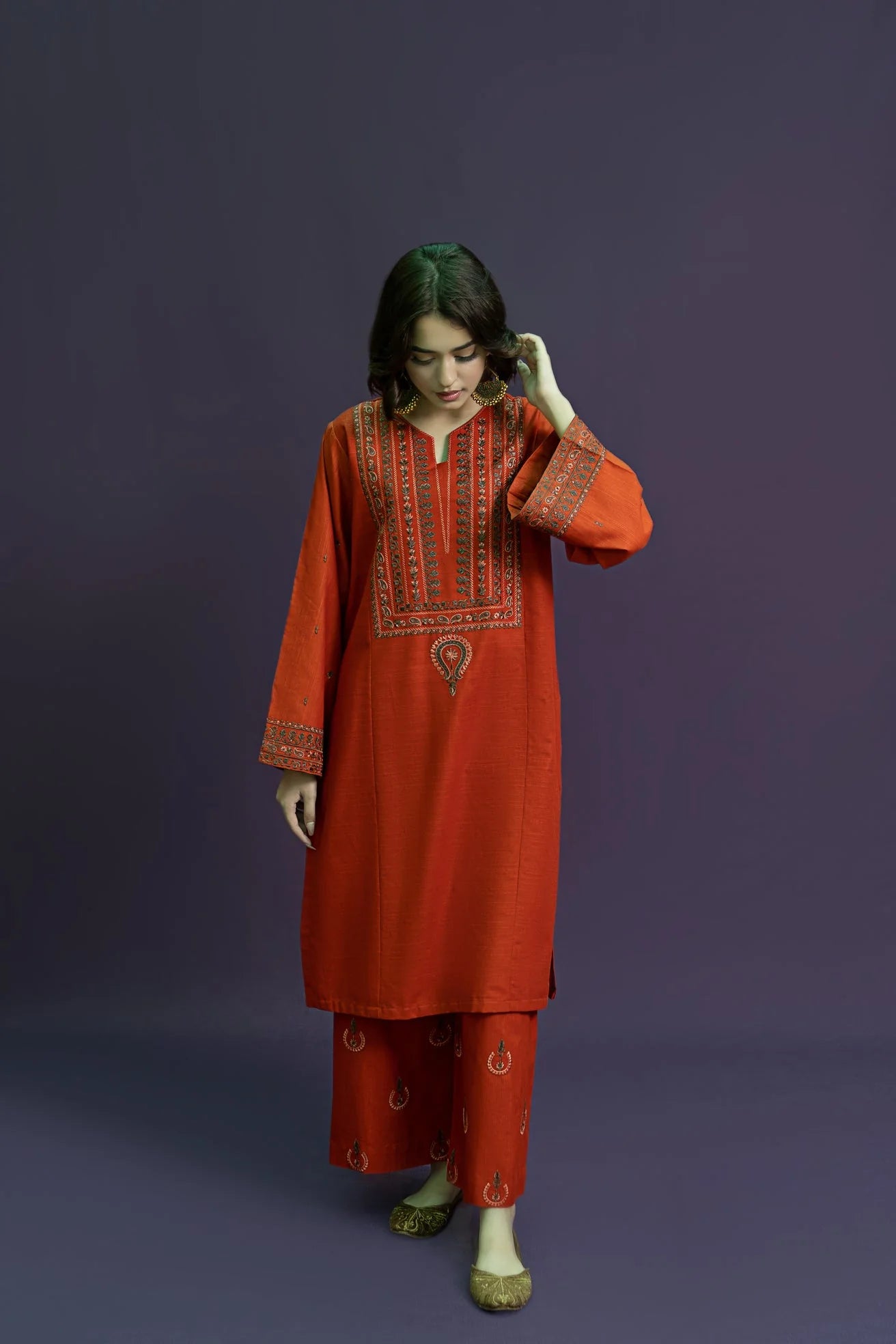 URGE-2PC DHANAK EMBROIDRED SHIRT WITH AND EMBROIDRED TROUSER-W.J-1068