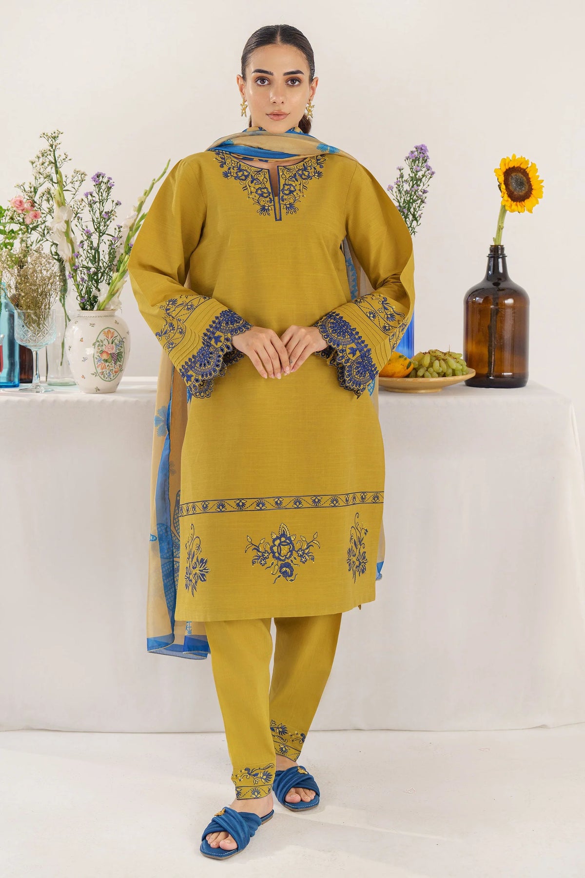 HANA- 3PC KHADAR EMBROIDERED SHIRT WITH COURTRAI PRINT SHAWL AND TROUSER-W.J-1023