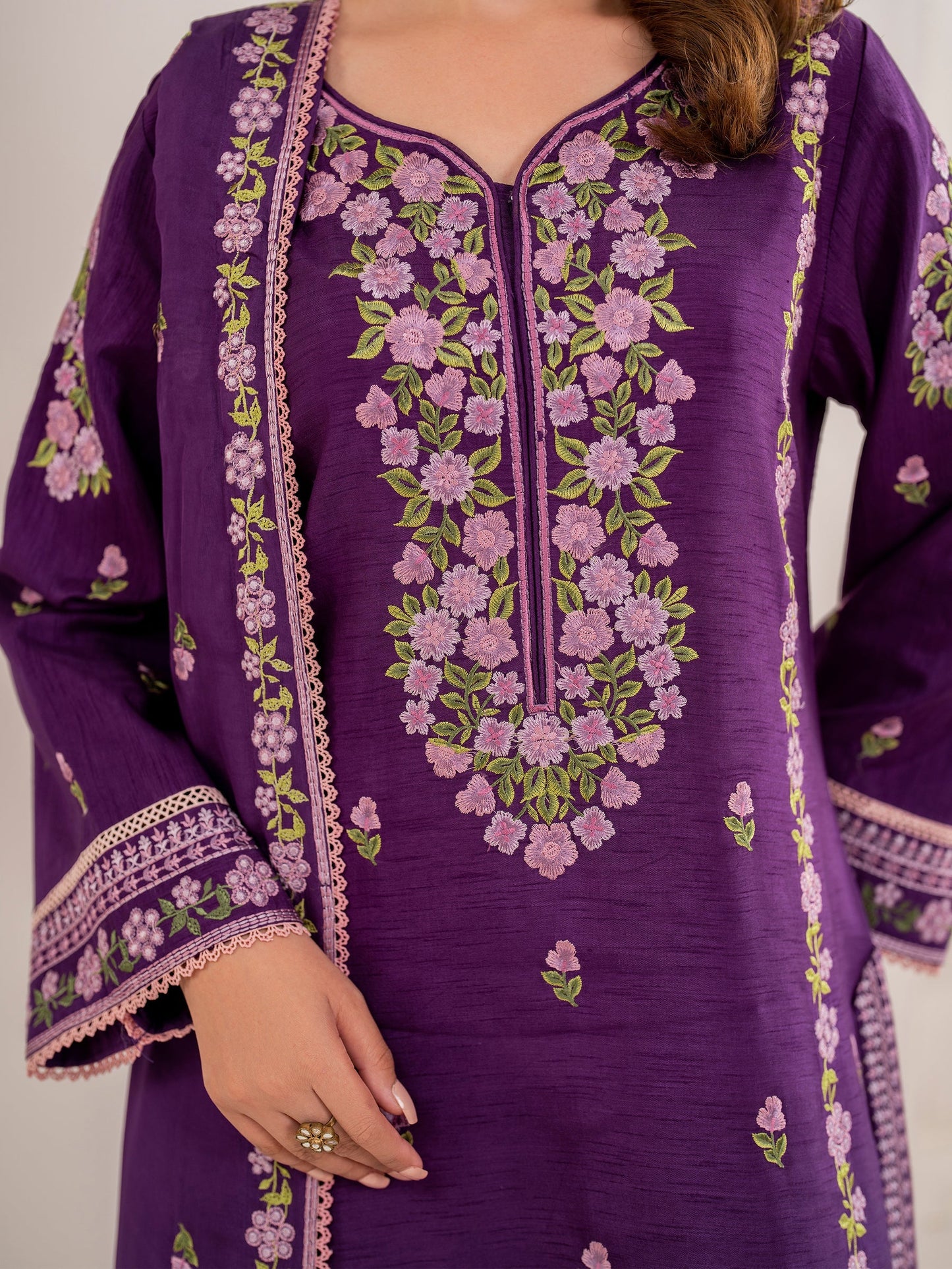 GARNET-3PC LAWN EMBROIDERED SHIRT WITH CHIFFON EMBROIDERED DUPATTA AND TROUSER-W.J-1550