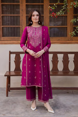 BATIK-3PC DHANAK EMBROIDERED SHIRT WITH CHIFFON EMBROIDERED DUPATTA AND EMB TROUSER-W.J-5116