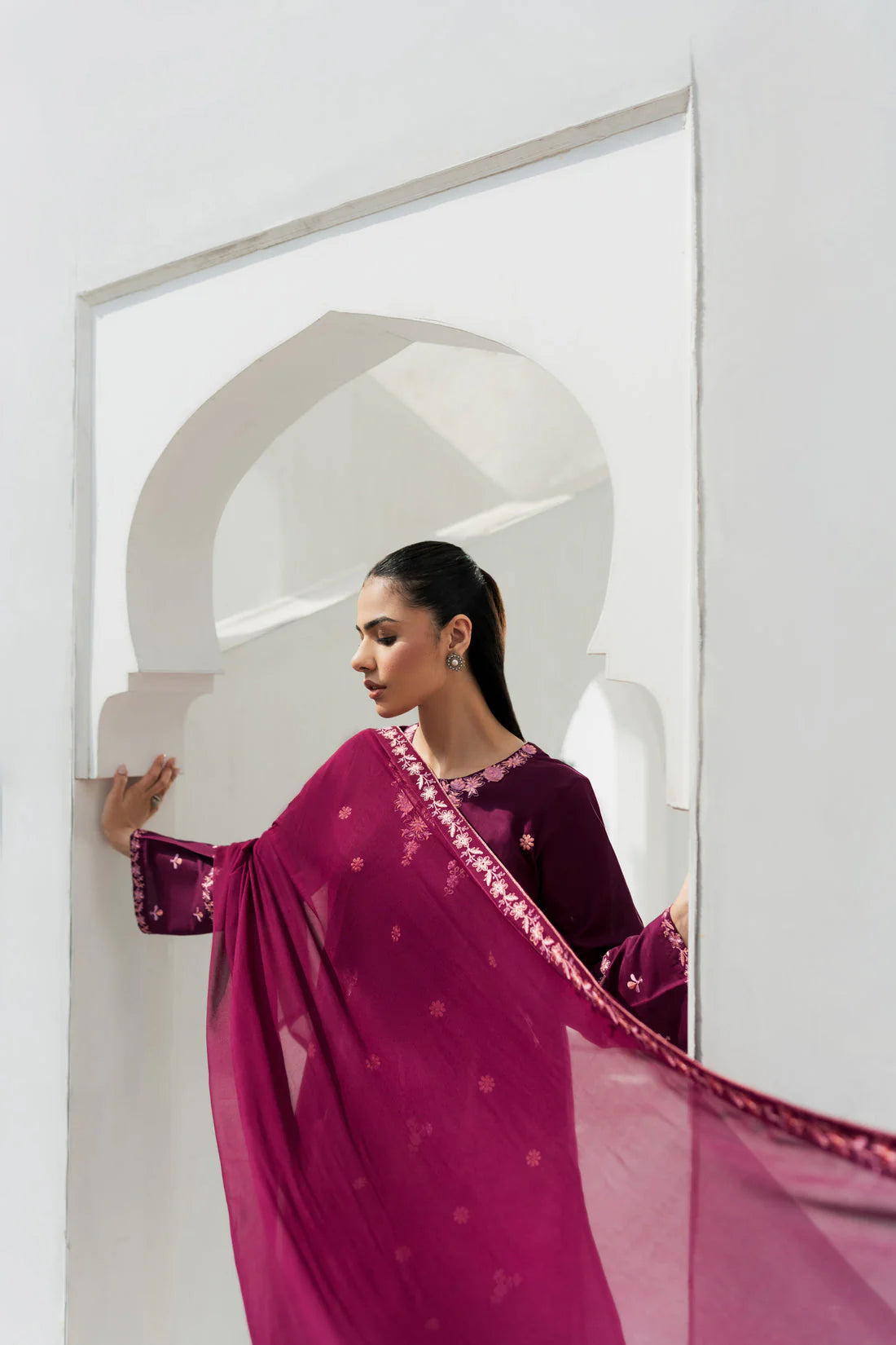 JAZMIN-3PC DHANAK EMBROIDERED SHIRT WITH CHIFFON EMBROIDRED DUPATTA-W.J-1095