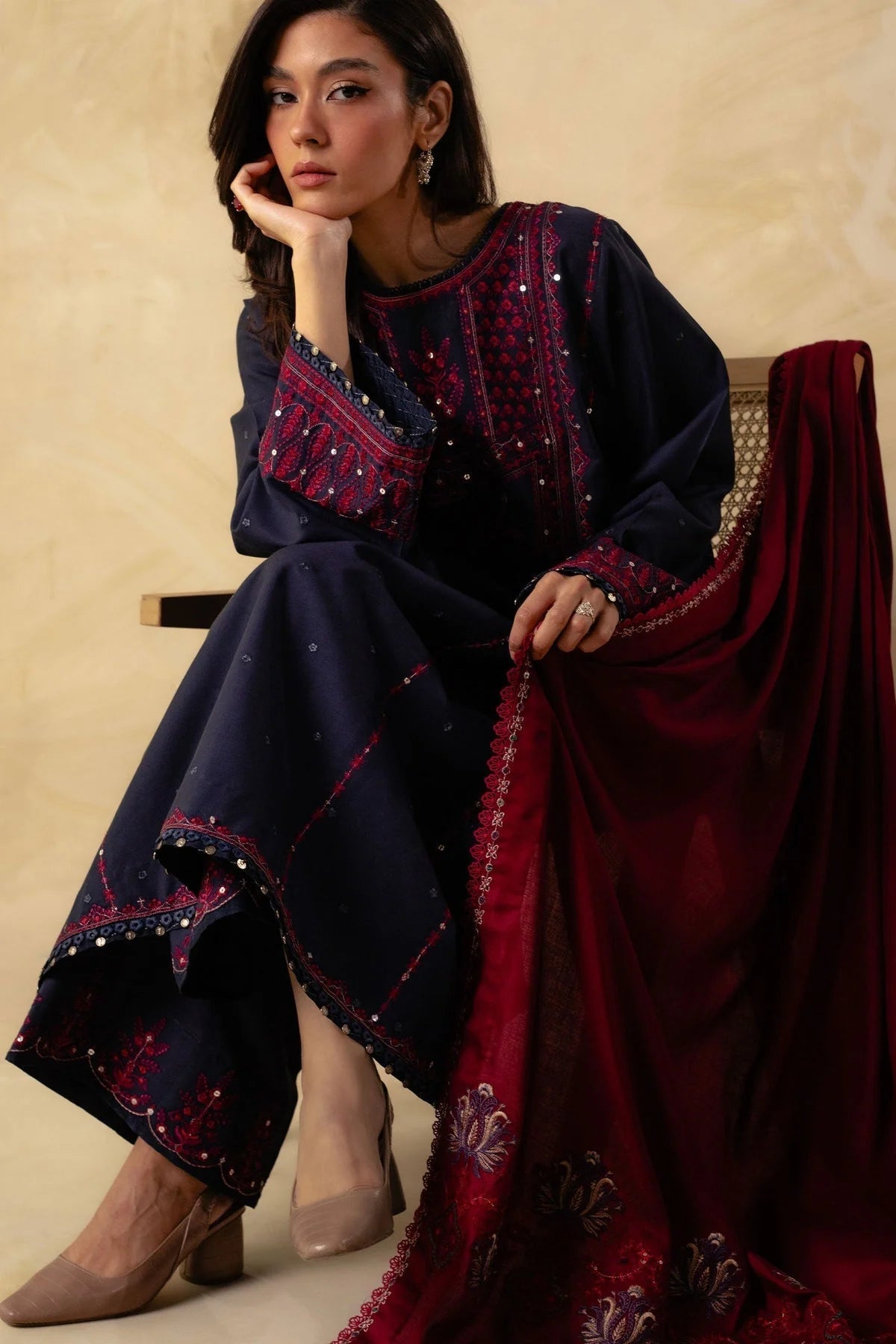 ZARA SHAH JAHAN - 3PC DHANAK EMBROIDERED SHIRT WITH DHANAK EMBROIDERED SHAWL& TROUSER-W.J-1015