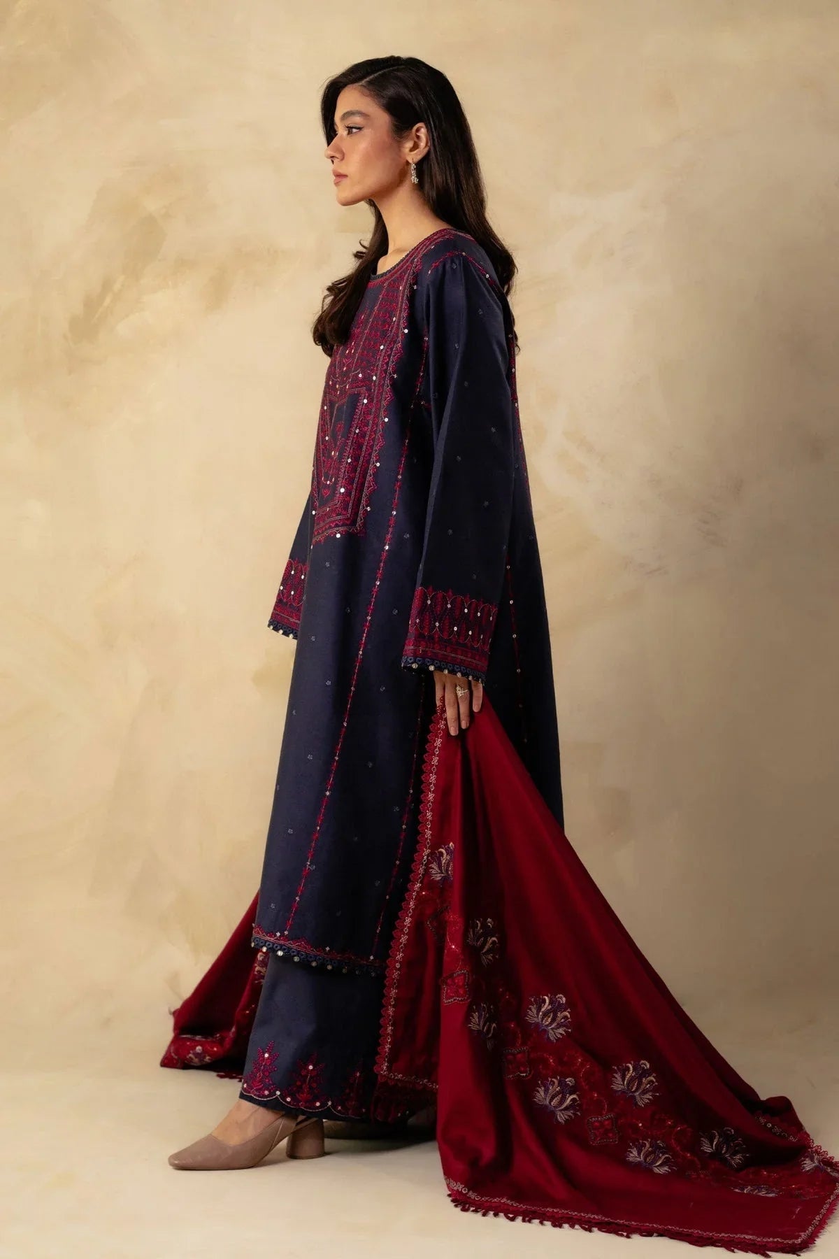 ZARA SHAH JAHAN - 3PC DHANAK EMBROIDERED SHIRT WITH DHANAK EMBROIDERED SHAWL& TROUSER-W.J-1015