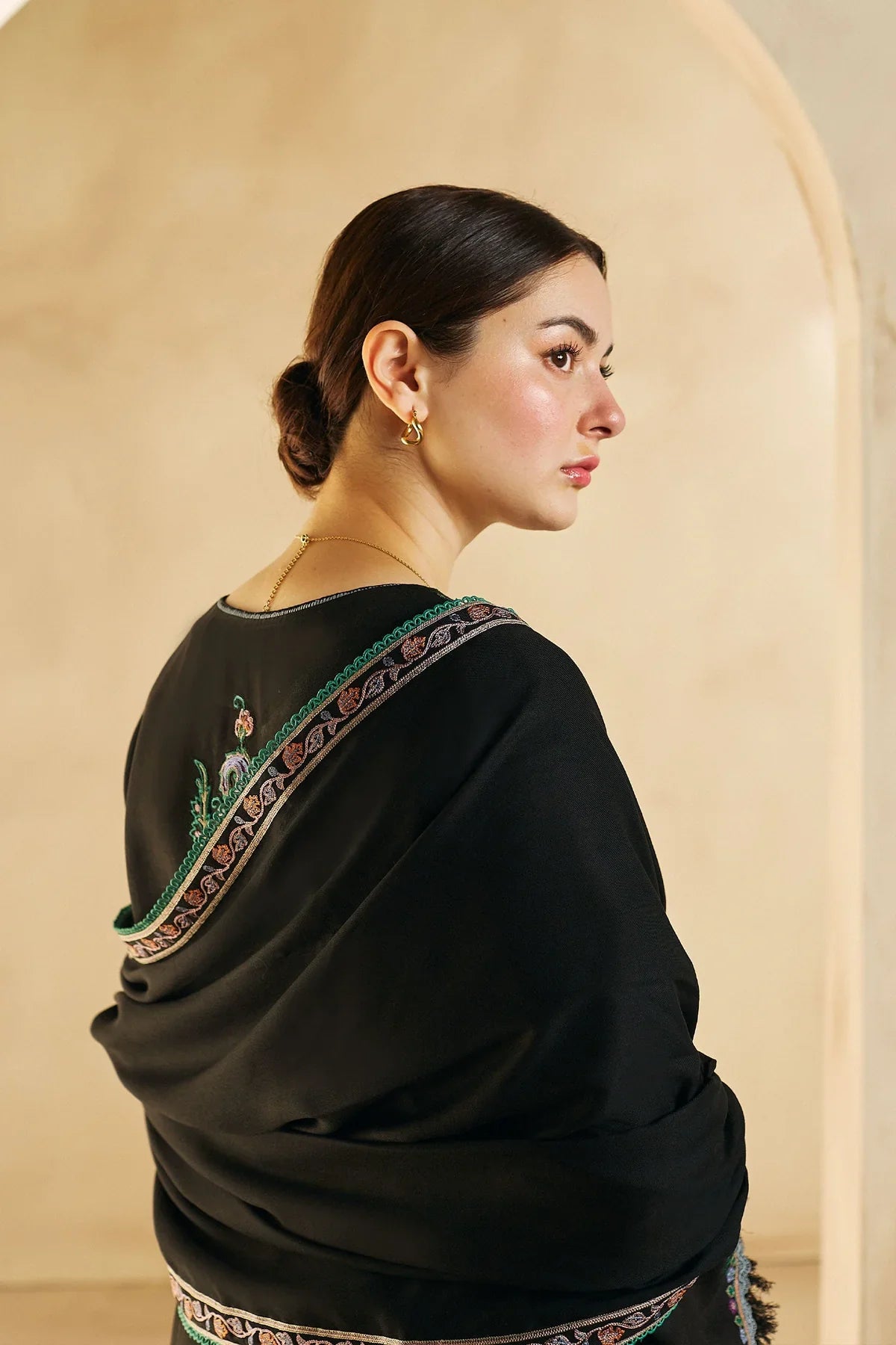 ZARA SHAH JAHAN- 3PC DHANAK EMBROIDERED SHIRT DHANAK EMBROIDERED SHAWL AND TROUSER-W.J-1051