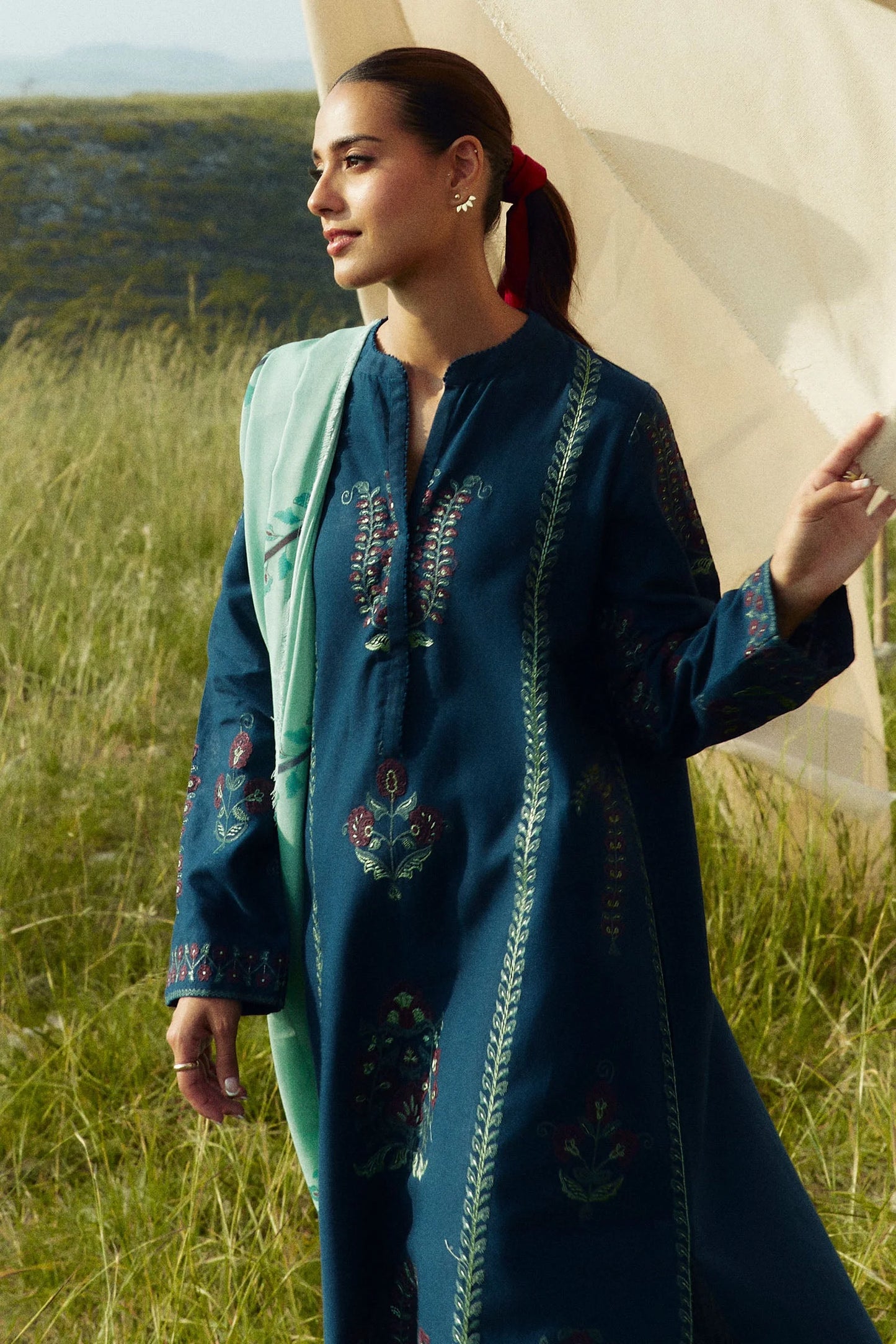 ZARA SHAHJAHAN- 3PC KHADAR EMBROIDERED SHIRT WITH WOOL PRINT SHAWL AND TROUSER-W.J-1080