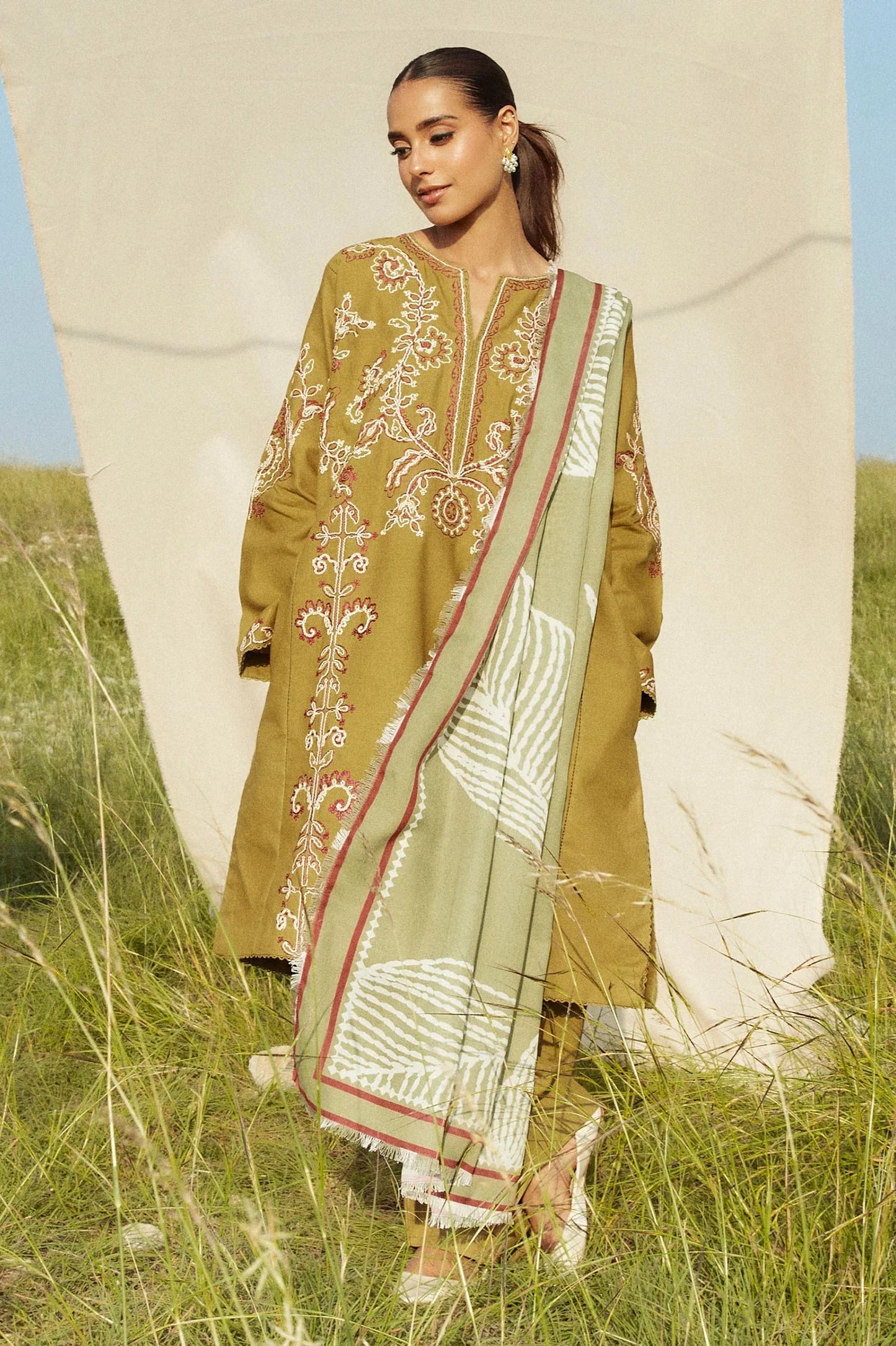 ZARA SHAHJAHAN- 3PC DHANAK EMBROIDERED SHIRT WITH WOOL PRINT SHAWL AND TROUSER-W.J-1081