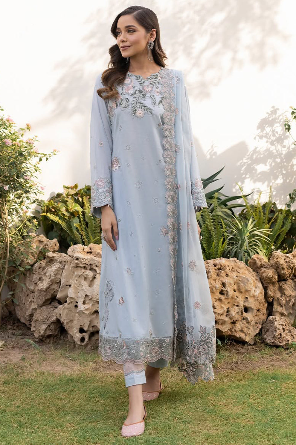 IZNIK-3PC LAWN EMBROIDERED SHIRT WITH CHIFFON EMBROIDERED DUPATTA & LAWN TROUSER-W.J-1516